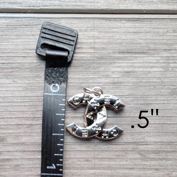 Authentic CHANEL Silver Double C Zipper Pull / Pendant - Picture 4 of 4